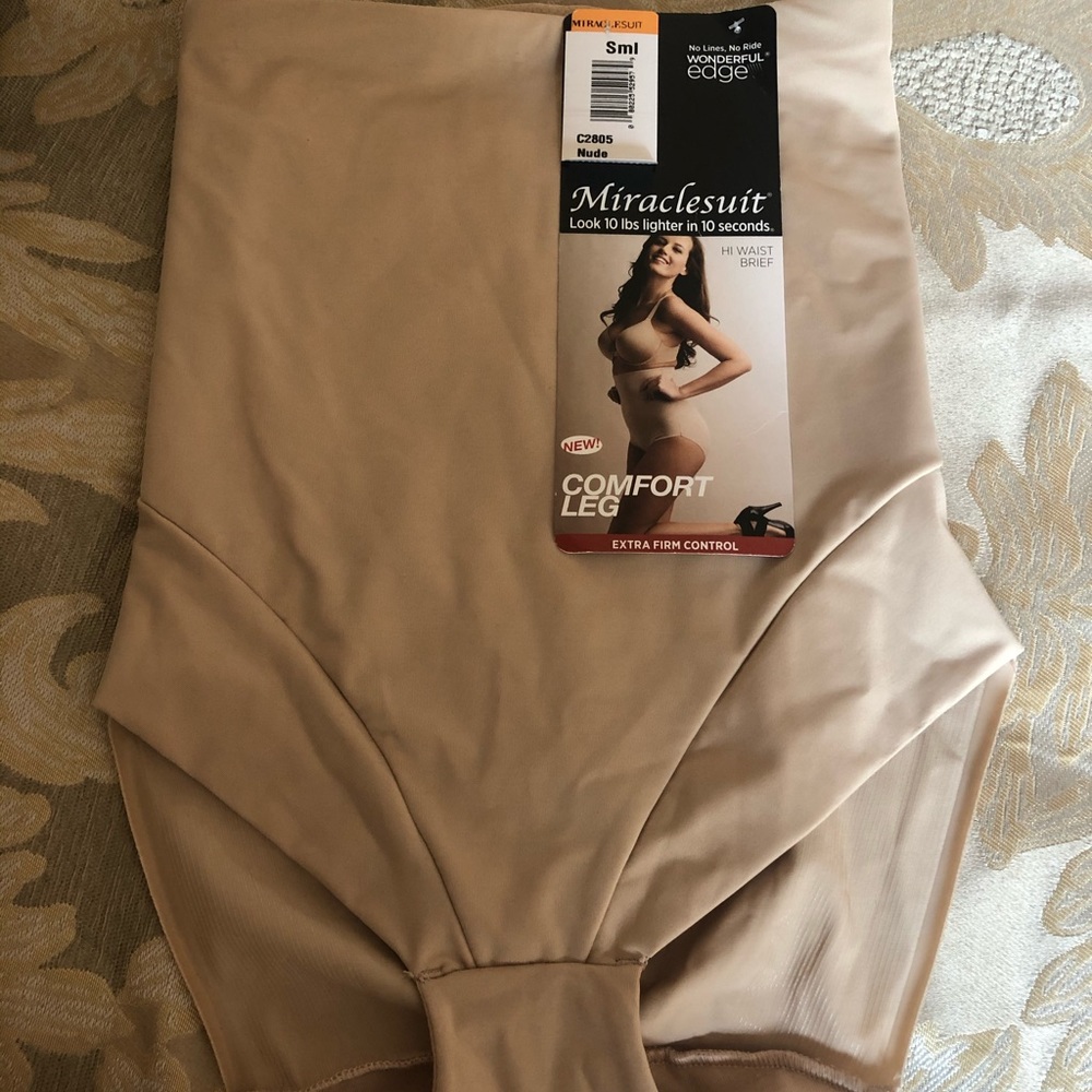 NWT Extra firm control high waist brief size small